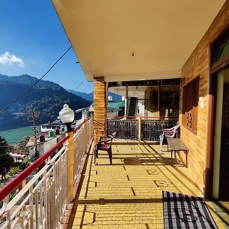 Hotel Surya Lake View Найнітал Екстер'єр фото